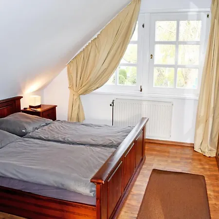 Reetdachfachwerkvilla Am Wiesengrund Bergen Auf Rugen