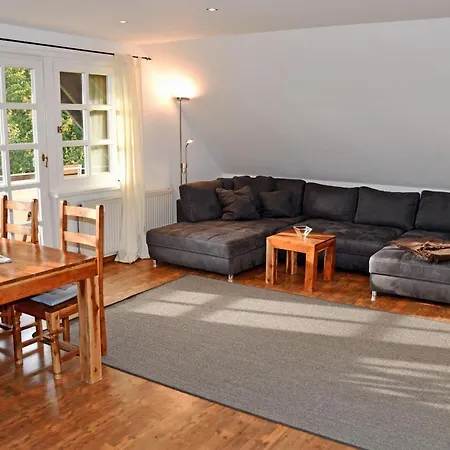 Reetdachfachwerkvilla Am Wiesengrund Appartamento *