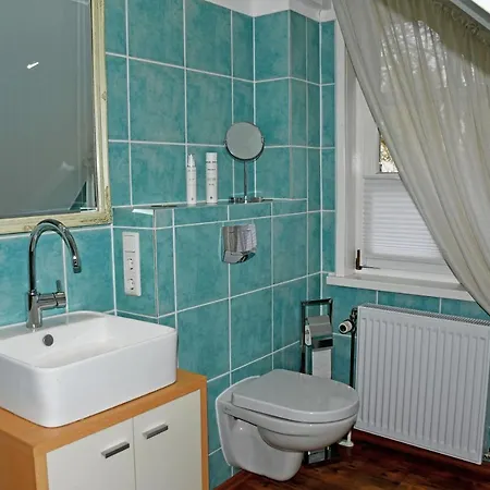 Reetdachfachwerkvilla Am Wiesengrund Appartamento *