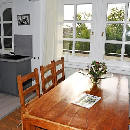 Reetdachfachwerkvilla Am Wiesengrund * Bergen Auf Rugen