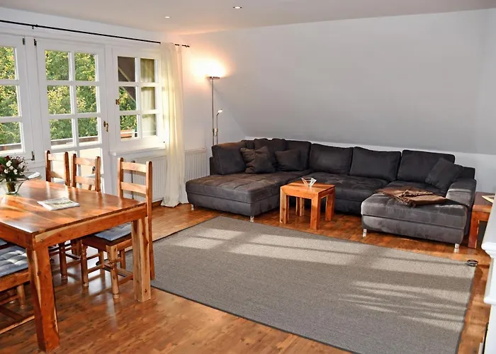 Reetdachfachwerkvilla Am Wiesengrund Appartamento *