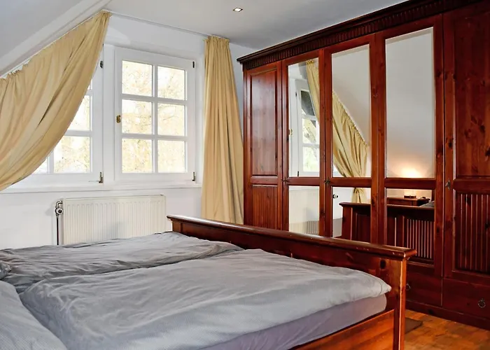 Reetdachfachwerkvilla Am Wiesengrund * Bergen Auf Rugen
