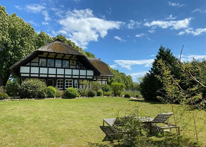 Daire Reetdachfachwerkvilla Am Wiesengrund *